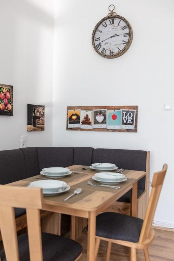 Sunny Renovated Apartment Close To Downtown Wien Ngoại thất bức ảnh